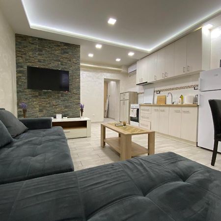 Daca 1 Appartement Belgrado Buitenkant foto