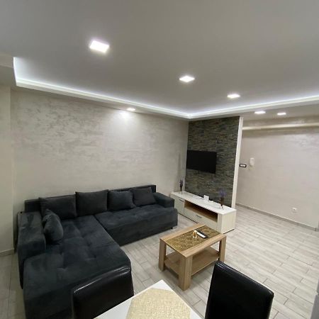 Daca 1 Appartement Belgrado Buitenkant foto