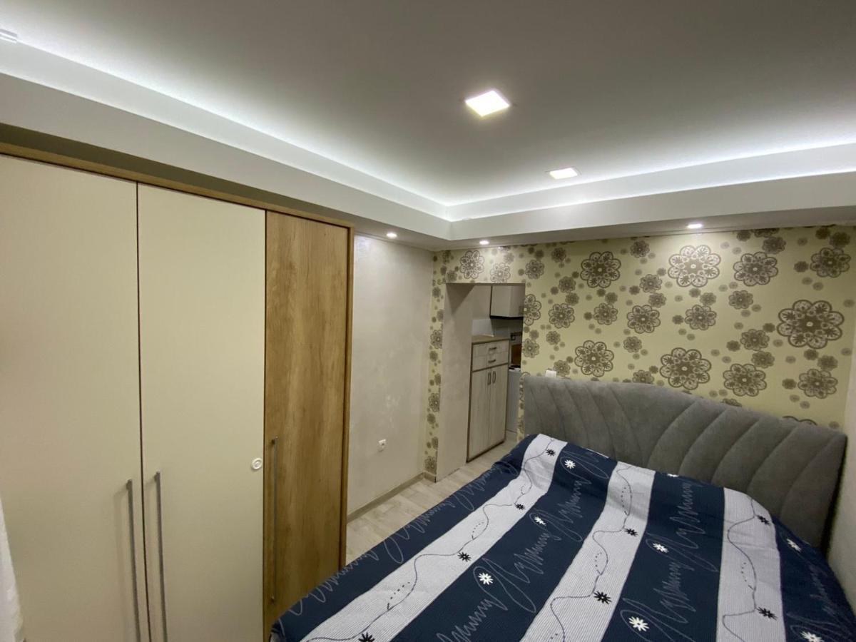 Daca 1 Appartement Belgrado Buitenkant foto