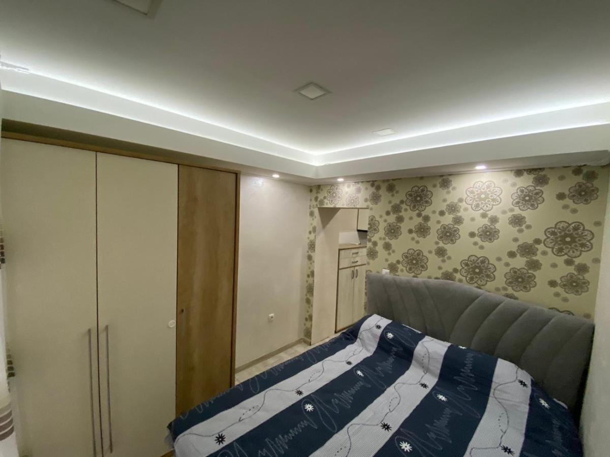 Daca 1 Appartement Belgrado Buitenkant foto