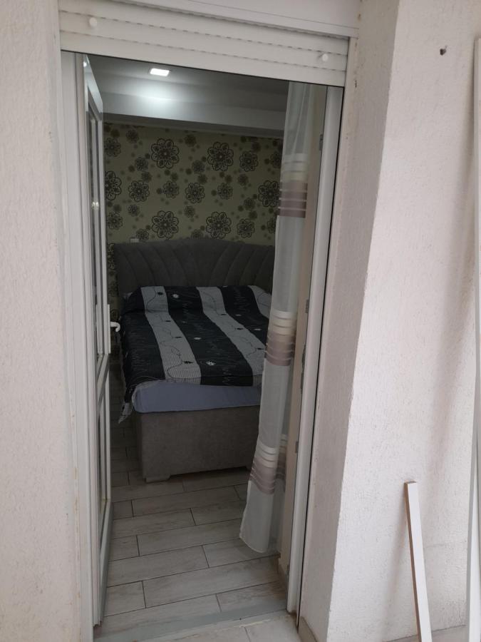 Daca 1 Appartement Belgrado Buitenkant foto
