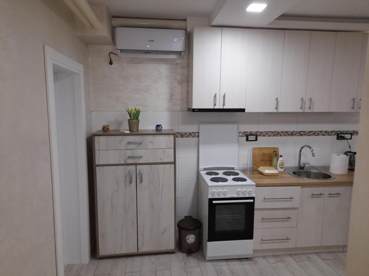 Daca 1 Appartement Belgrado Buitenkant foto