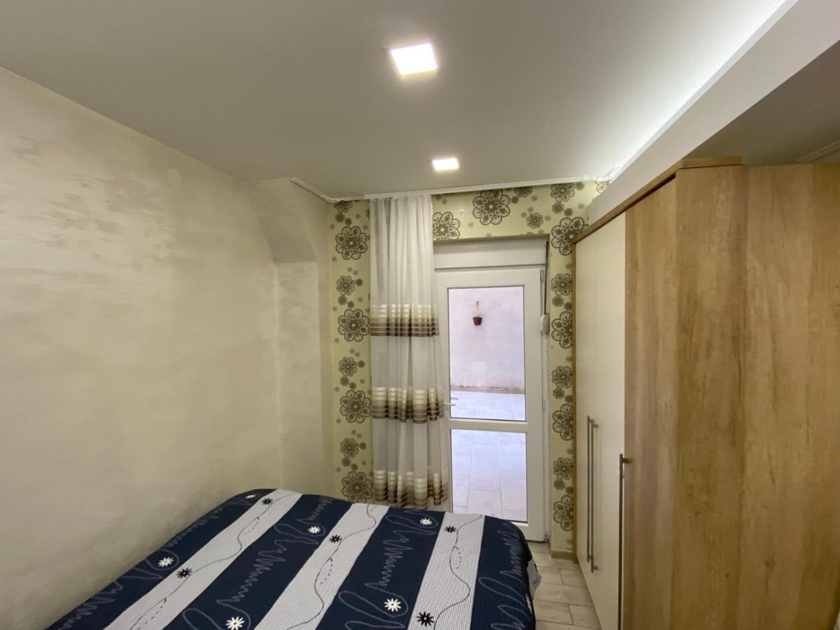 Daca 1 Appartement Belgrado Buitenkant foto