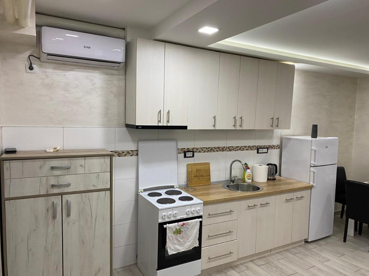 Daca 1 Appartement Belgrado Buitenkant foto