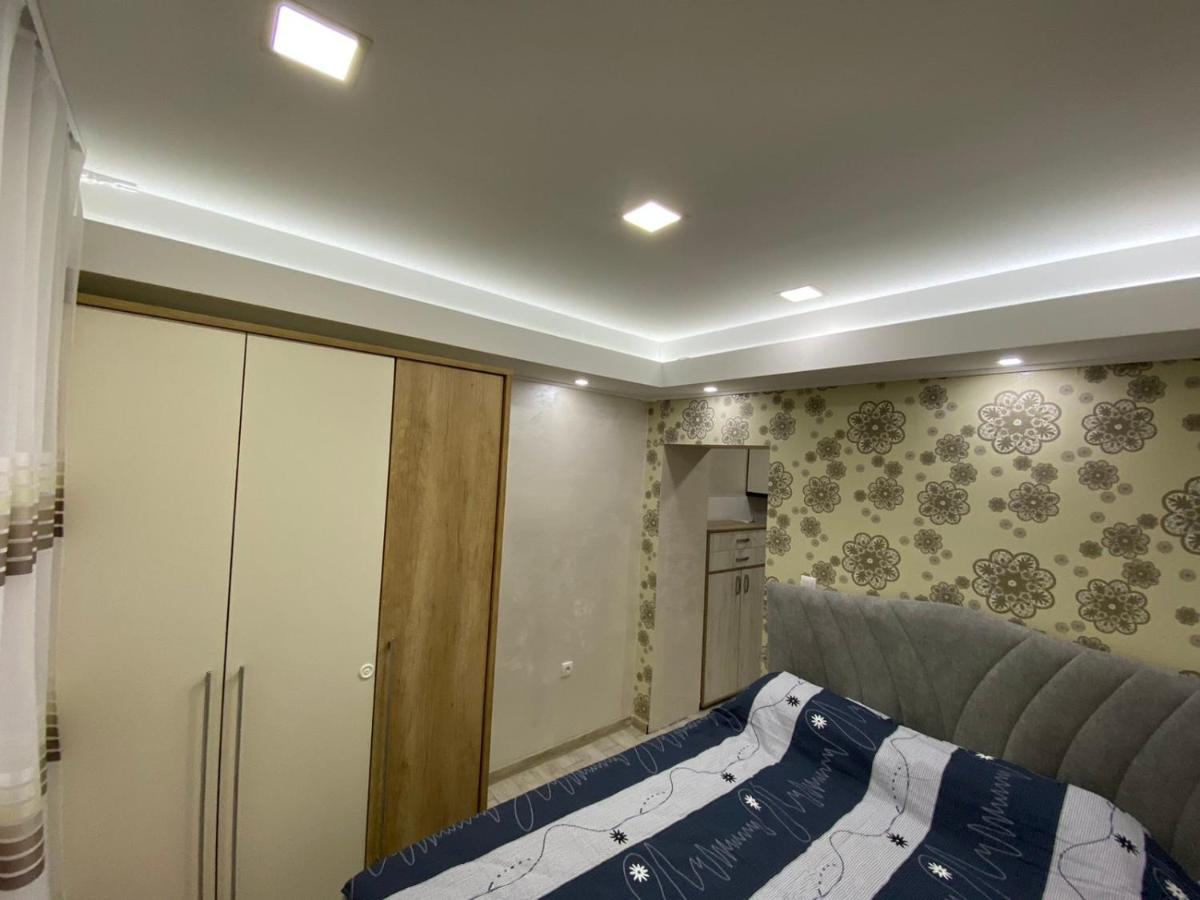 Daca 1 Appartement Belgrado Buitenkant foto