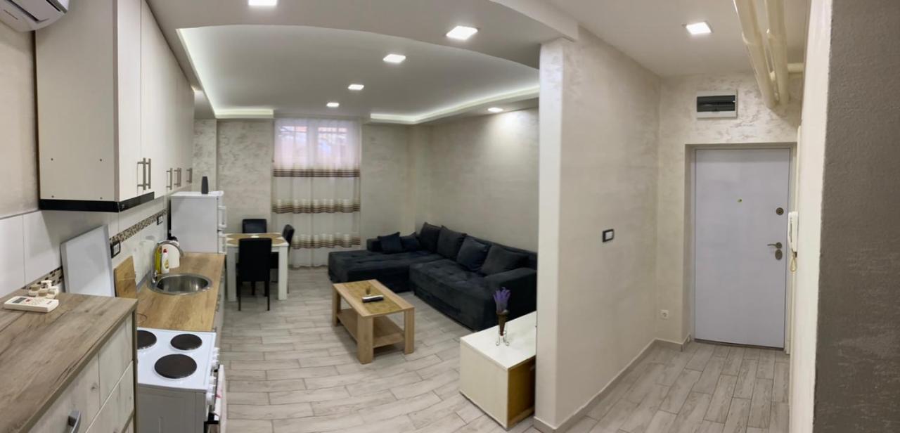 Daca 1 Appartement Belgrado Buitenkant foto