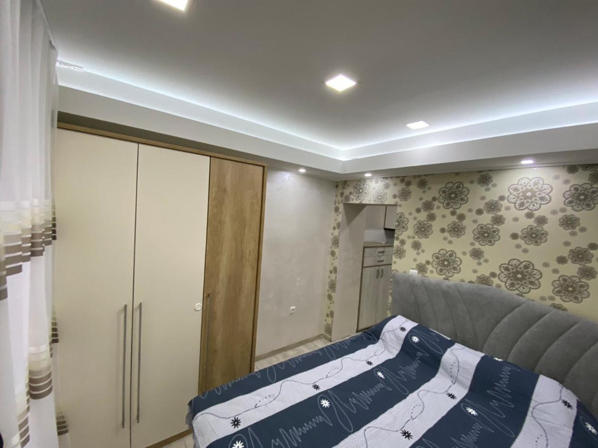 Daca 1 Appartement Belgrado Buitenkant foto